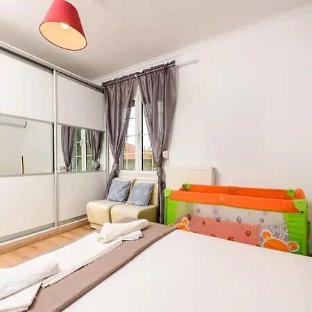 بيت للعطل Adamou Family House