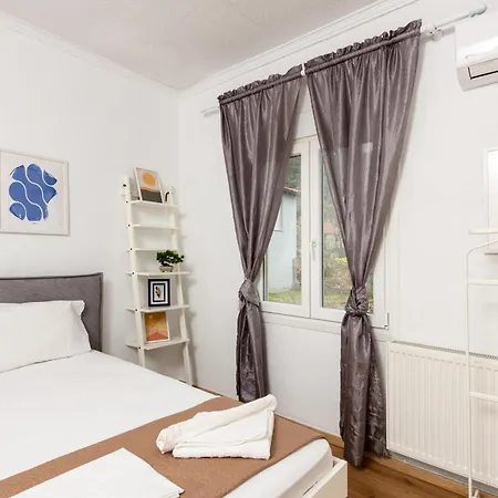 بيت للعطل Adamou Family House