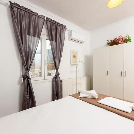 بيت للعطل Adamou Family House *