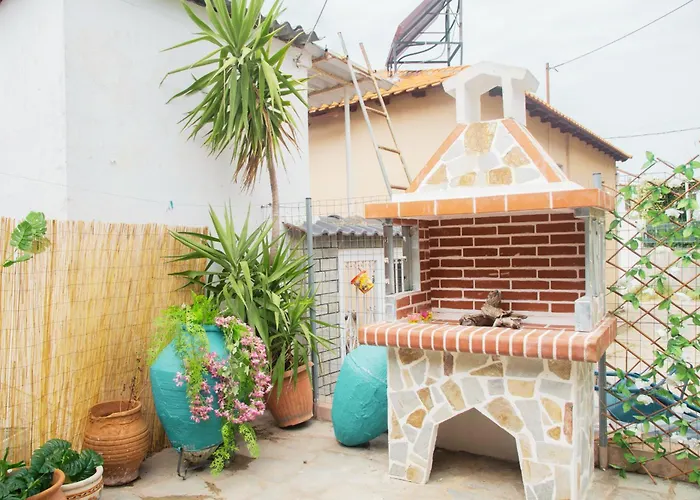 Adamou Family House Tatil Evi Prínos