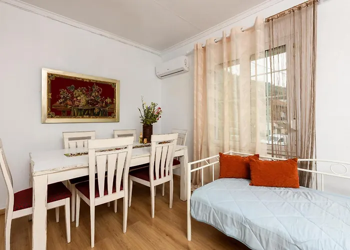 Adamou Family House