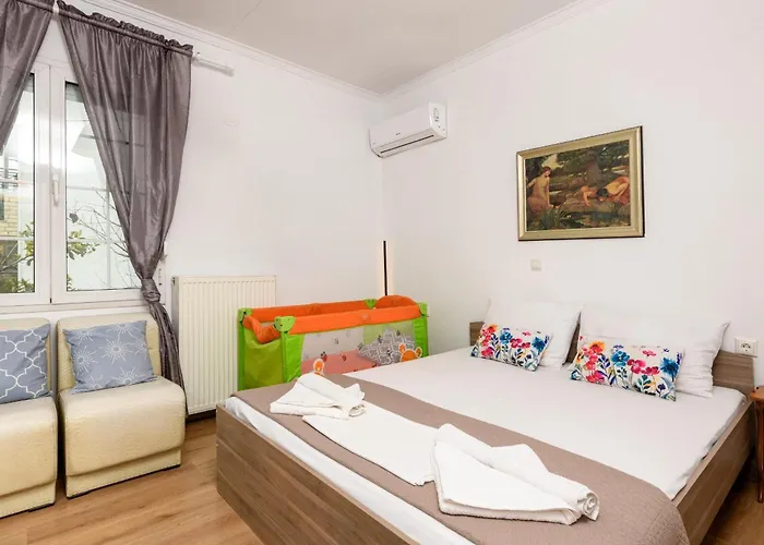 Tatil Evi Adamou Family House *